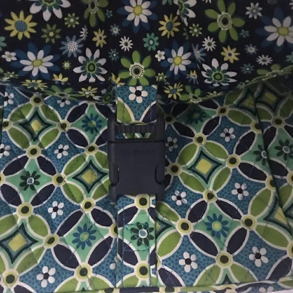 Vera Bradley Daisy Daisy messenger diaper bag